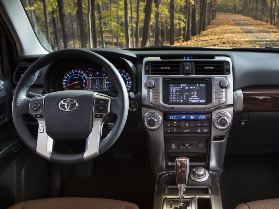  Toyota 4Runner Limited 2013 года  (фото 6 из 30)